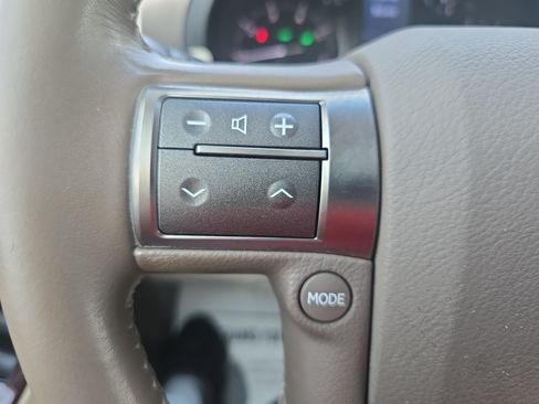 Used 2014 Lexus GX 460 w/ Premium Package AWD/4WD image 18