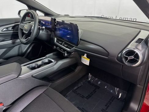 New 2026 Chevrolet Equinox EV LT w/ Comfort Package AWD/4WD image 29