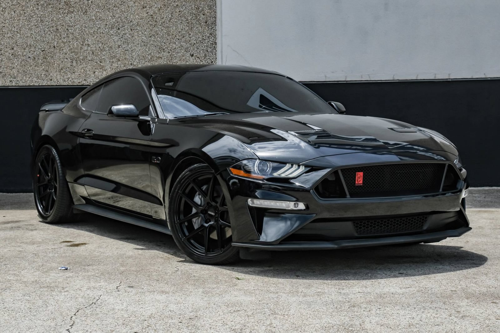 Used 2018 Ford Mustang GT RWD image 7