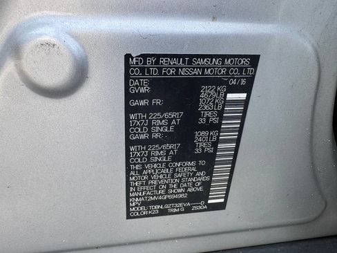 Used 2016 Nissan Rogue SV image 29