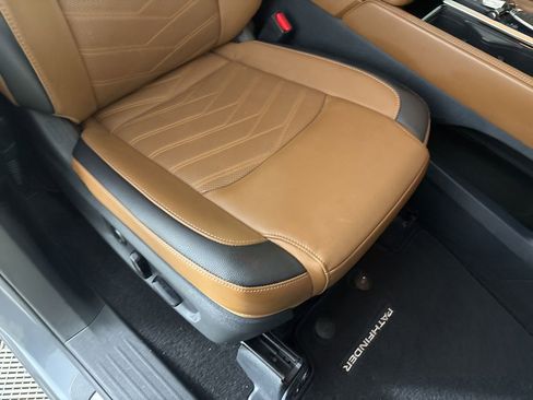 Used 2025 Nissan Pathfinder Platinum w/ Cargo Package FWD image 37