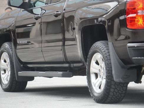 Used 2018 Chevrolet Silverado 1500 LT w/ All Star Edition AWD/4WD image 24
