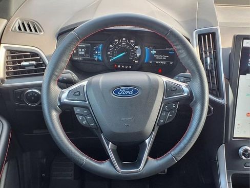 Used 2024 Ford Edge ST-Line AWD/4WD image 28