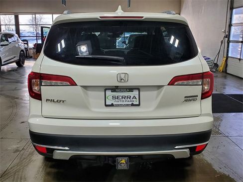 Used 2019 Honda Pilot Touring image 5