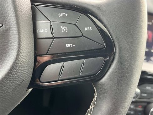 Used 2023 Chrysler 300 S image 31