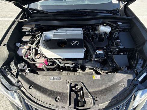 Certified 2024 Lexus UX 250h FWD image 27