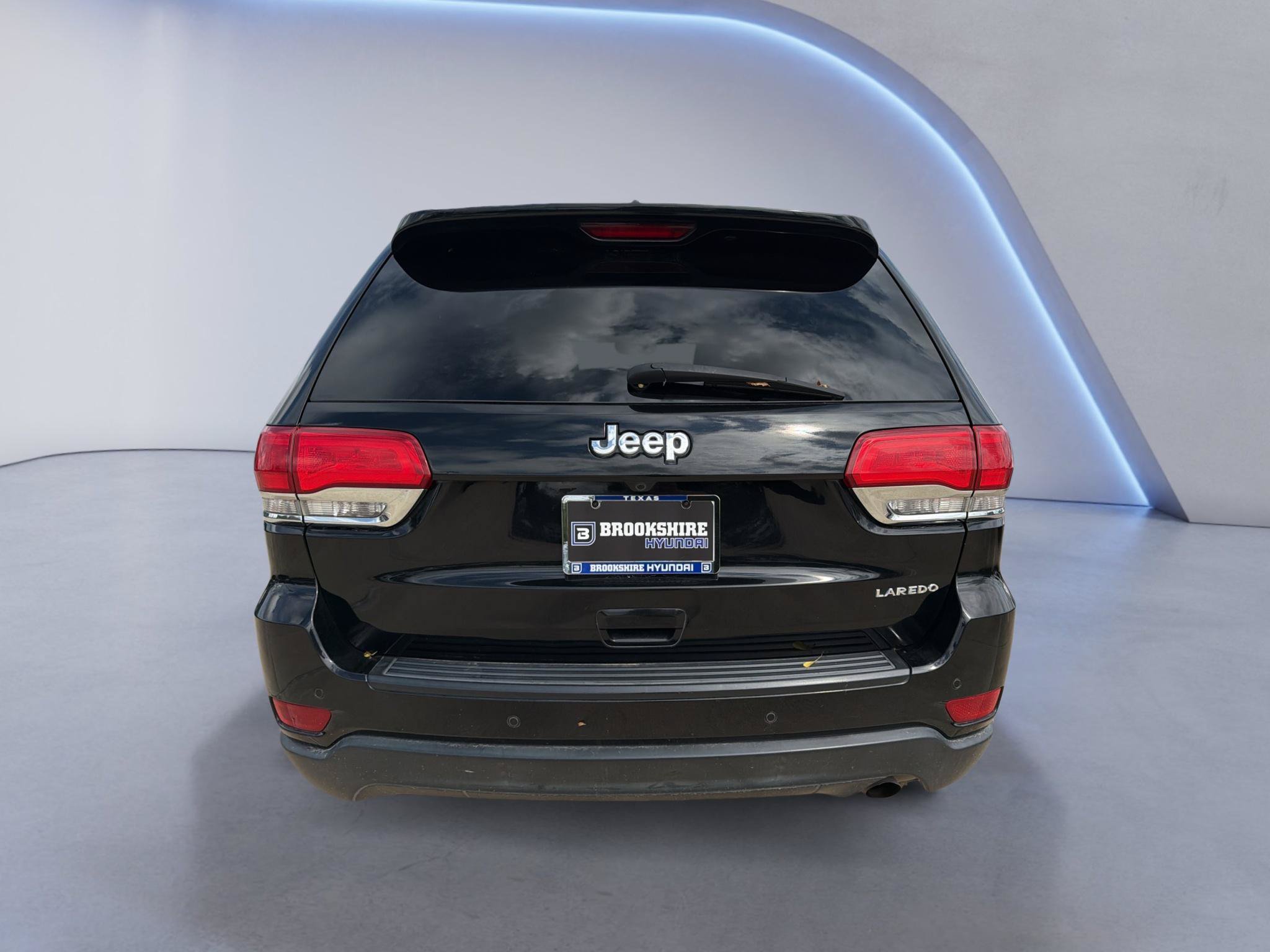 Used 2018 Jeep Grand Cherokee Laredo RWD image 7