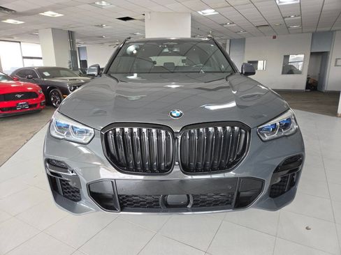 Used 2022 BMW X5 M50i w/ Executive Package image 3