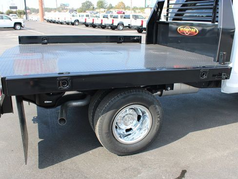 Used 2023 RAM 3500 Tradesman w/ Chrome Appearance Group image 14