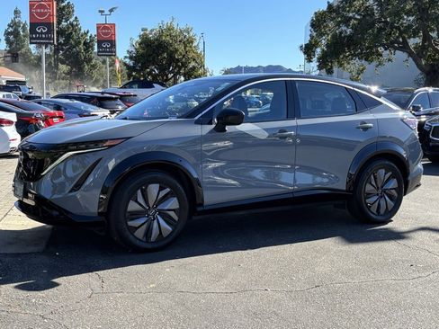 Used 2024 Nissan Ariya FWD image 13