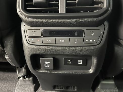 New 2026 Honda Pilot TrailSport image 26