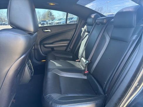 Used 2019 Dodge Charger SXT w/ Leather Interior Group image 11