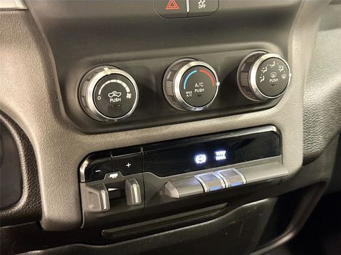 Used 2021 RAM 2500 Big Horn image 15