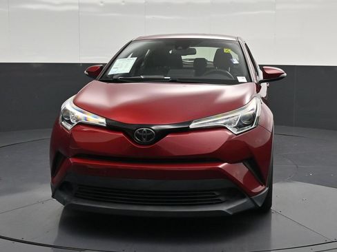 Used 2019 Toyota C-HR LE FWD image 6