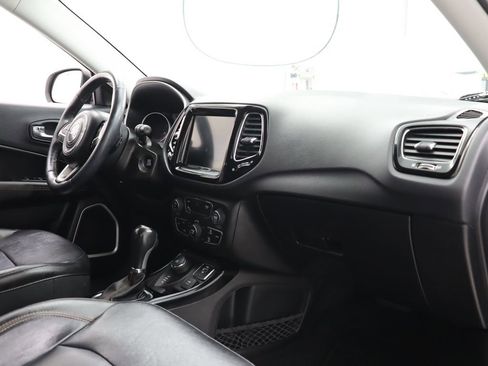 Used 2019 Jeep Compass Limited w/ Safety & Security Group AWD/4WD image 28