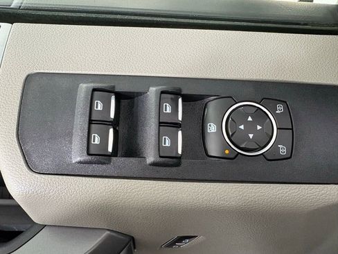 Used 2022 Ford F250 XLT w/ FX4 Off-Road Package image 17