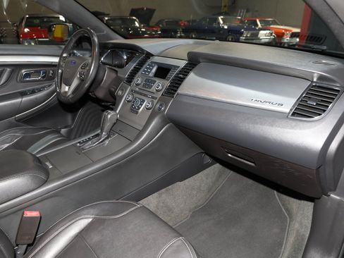 Used 2013 Ford Taurus SEL FWD image 33