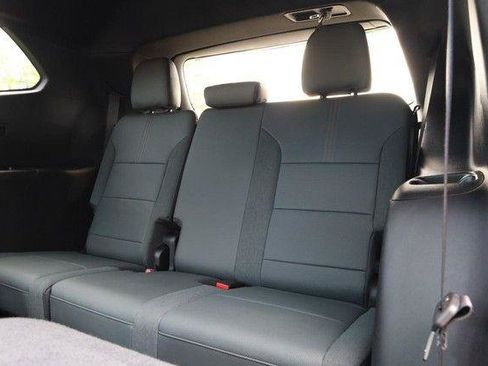 Used 2025 GMC Acadia AT4 AWD/4WD image 27