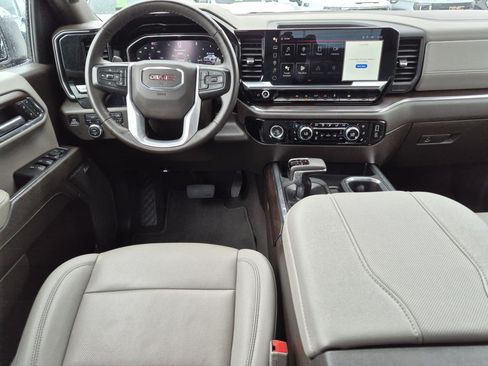 Used 2024 GMC Sierra 1500 SLT AWD/4WD image 15