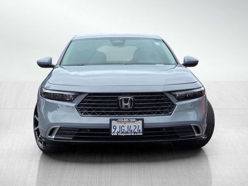 Used 2023 Honda Accord Touring image 3