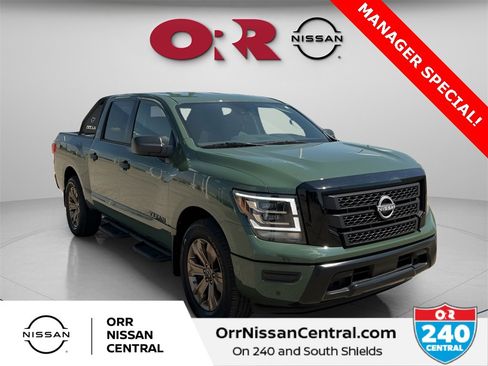 Certified 2024 Nissan Titan SV w/ SV Bronze Edition Package image 3
