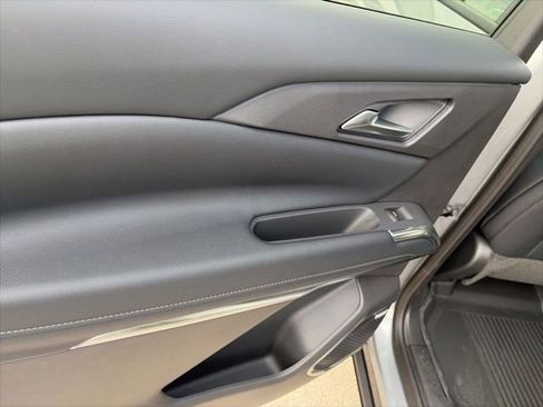 New 2026 Chevrolet Traverse High Country image 12