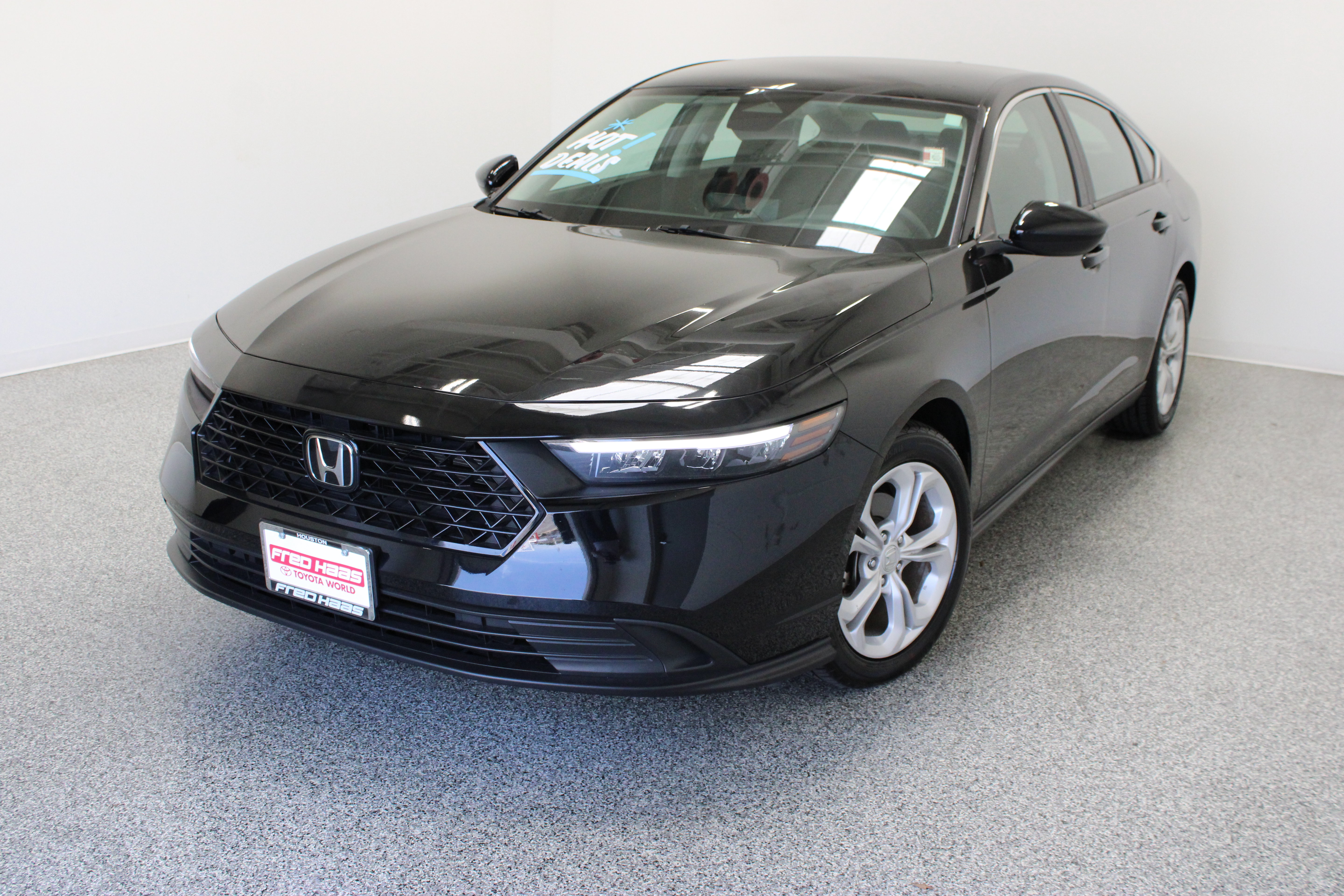 Used 2025 Honda Accord LX image 2