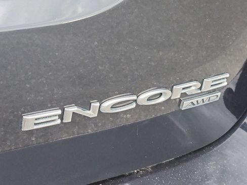 Used 2022 Buick Encore Preferred AWD/4WD image 27