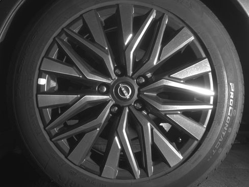 Used 2025 Nissan Altima 2.5 SV image 14