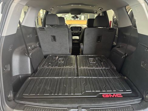 Used 2023 GMC Acadia AT4 w/ Trailering Package image 9