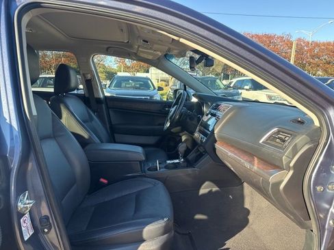 Used 2017 Subaru Outback 3.6R Limited image 13