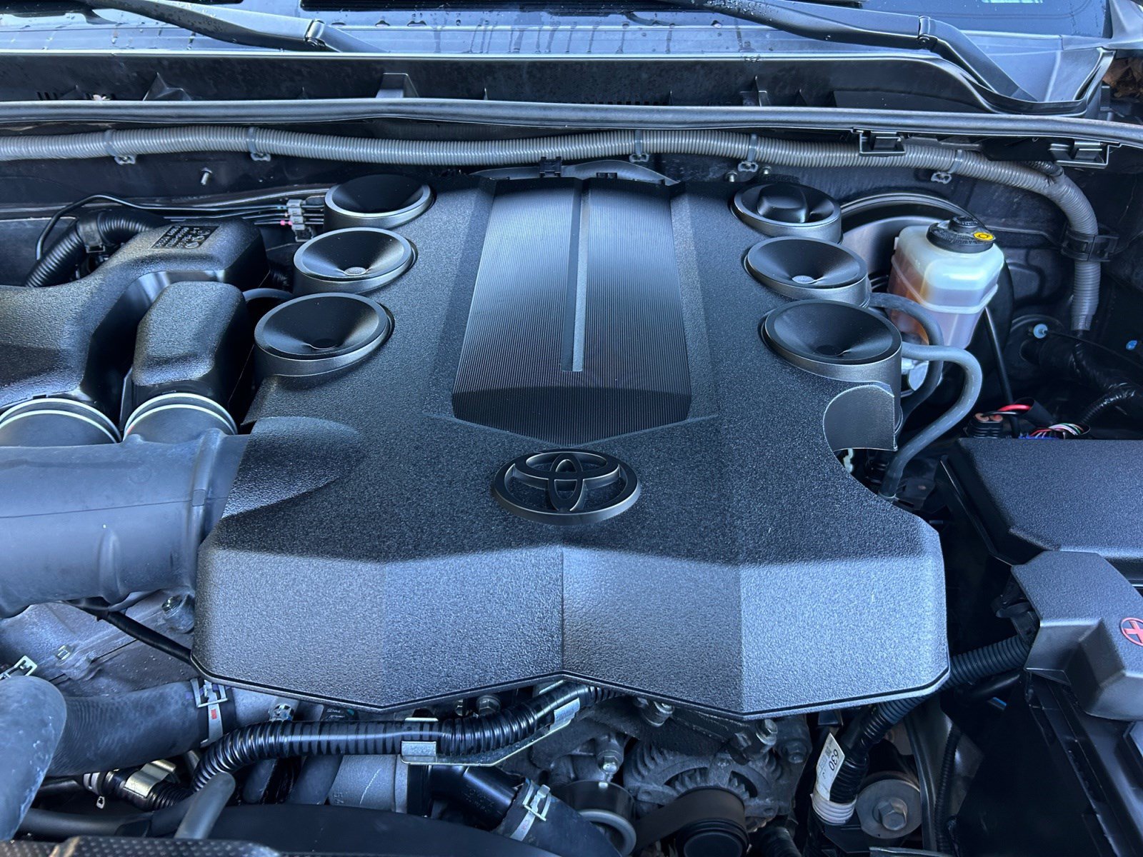 Used 2018 Toyota 4Runner SR5 RWD image 21