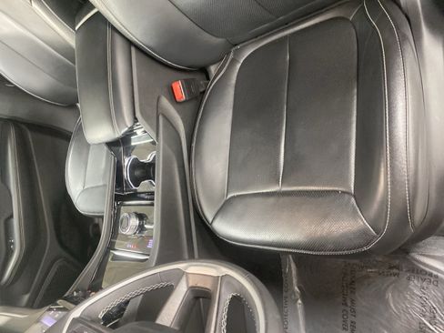 Used 2023 Jeep Grand Cherokee Limited w/ Luxury Tech Group II AWD/4WD image 14