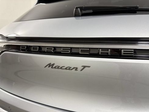 Certified 2024 Porsche Macan Turbo AWD/4WD image 18