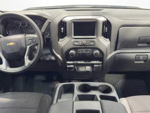 Used 2022 Chevrolet Silverado 1500 Custom w/ Safety Confidence Package RWD image 18