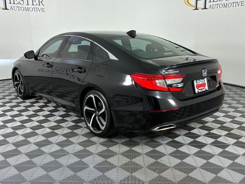 Used 2018 Honda Accord Sport image 7