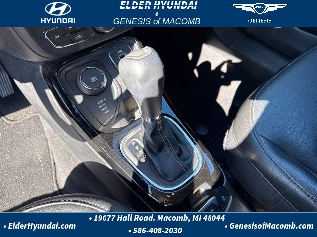 Used 2018 Jeep Compass Limited w/ Navigation Group AWD/4WD image 19