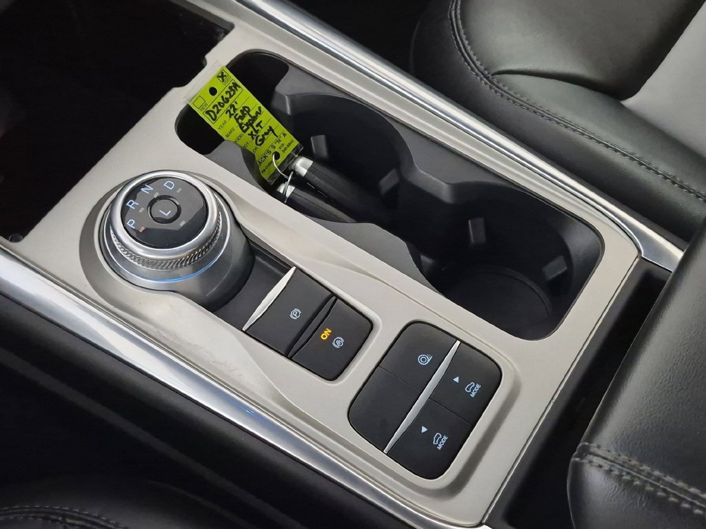 Used 2022 Ford Explorer XLT w/ Equipment Group 202A RWD image 29