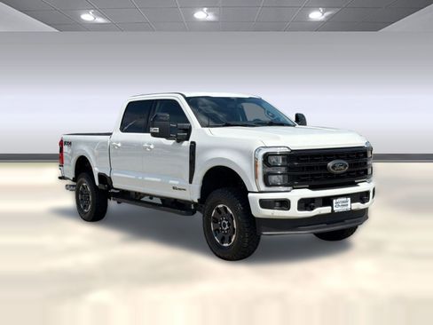 Used 2024 Ford F250 Lariat w/ Lariat Ultimate Package AWD/4WD image 7
