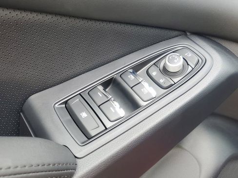 Used 2025 Subaru Ascent Bronze Edition w/ Onyx Package image 9