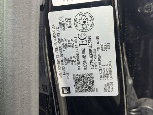 Used 2023 GMC Canyon AT4 w/ AT4 Premium Package image 26