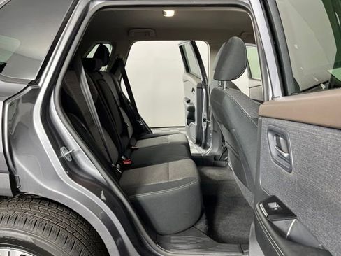Used 2022 Nissan Rogue SV FWD image 45