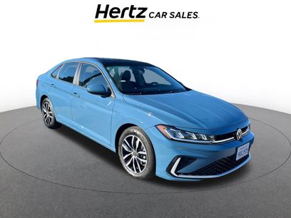 Used 2025 Volkswagen Jetta SE