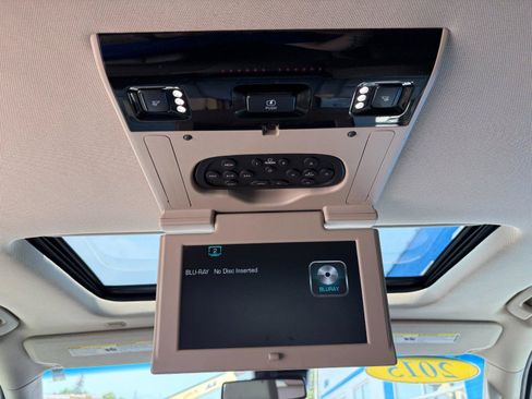 Used 2015 Chevrolet Tahoe LTZ AWD/4WD image 25