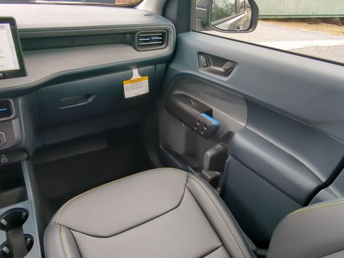 New 2026 Ford Maverick Lobo AWD/4WD image 15