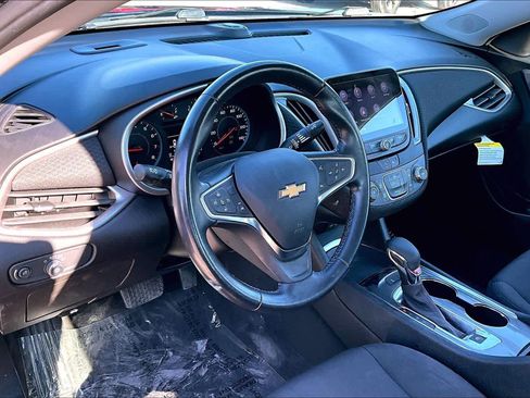 Used 2022 Chevrolet Malibu RS image 18