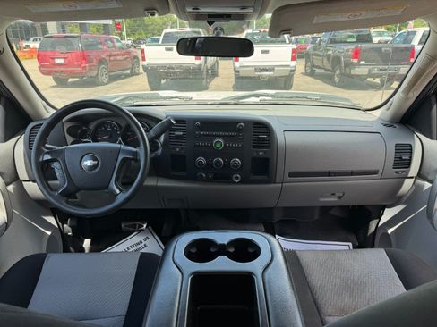 Used 2009 Chevrolet Silverado 2500 W/T AWD/4WD image 20