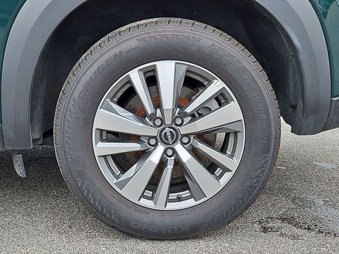 Used 2025 Nissan Pathfinder SL AWD/4WD image 38