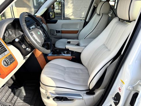 Used 2008 Land Rover Range Rover HSE image 24
