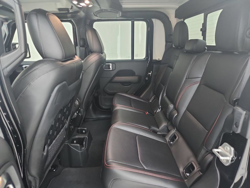 Certified 2022 Jeep Gladiator Rubicon w/ Cold Weather Group AWD/4WD image 35